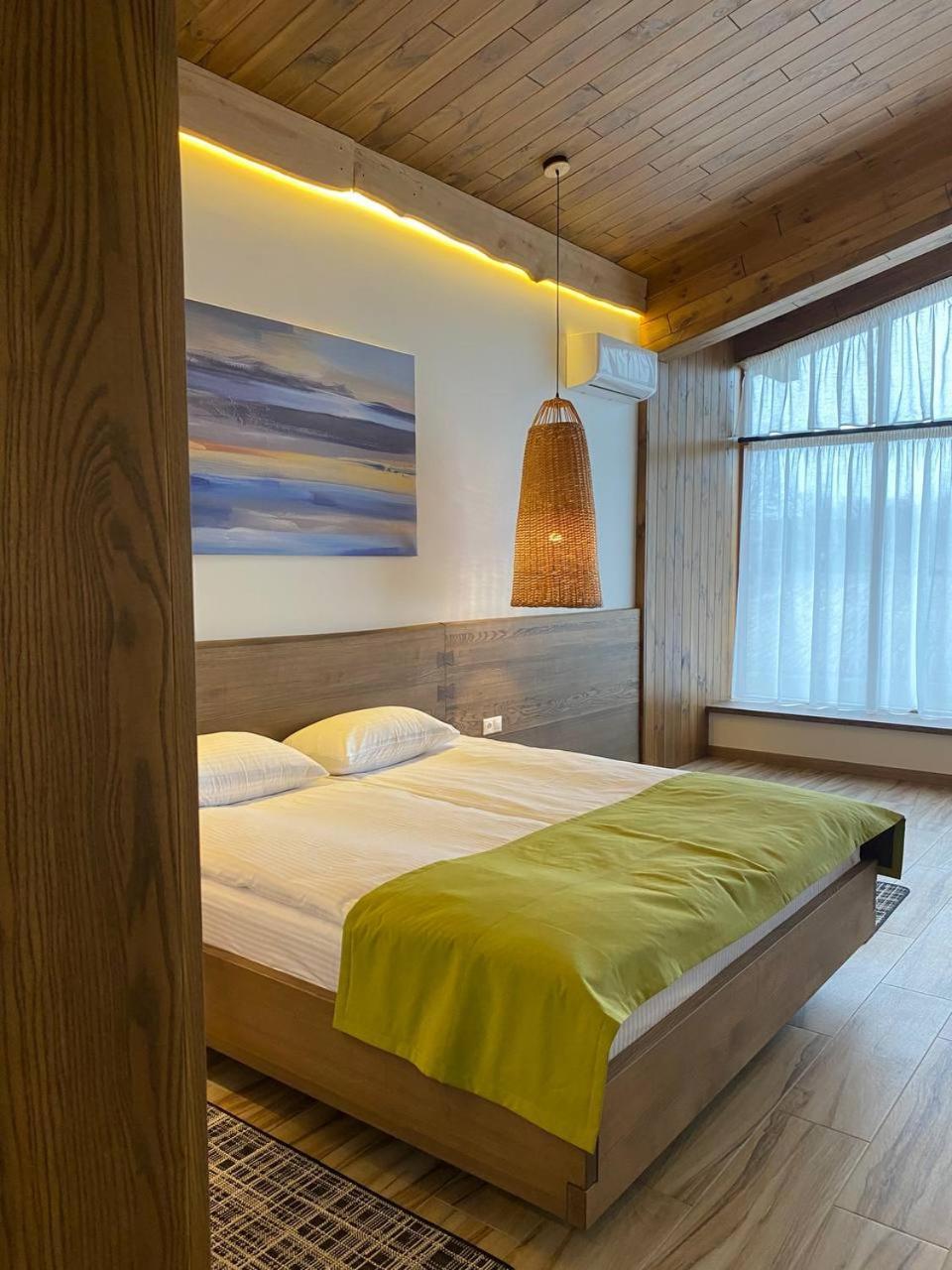 Фільварок Кмитів Hotel Velyki Kosharishcha Bagian luar foto