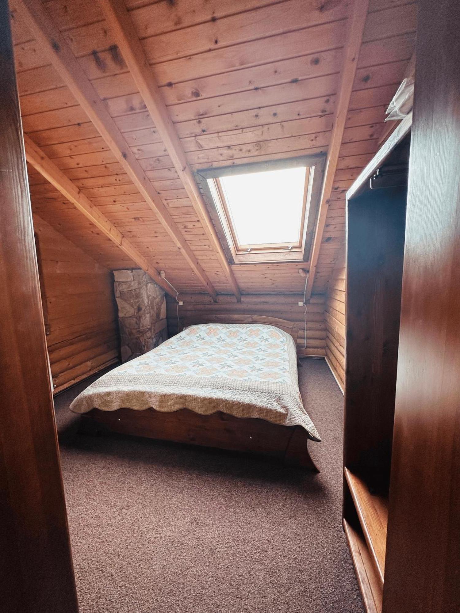 Фільварок Кмитів Hotel Velyki Kosharishcha Bagian luar foto