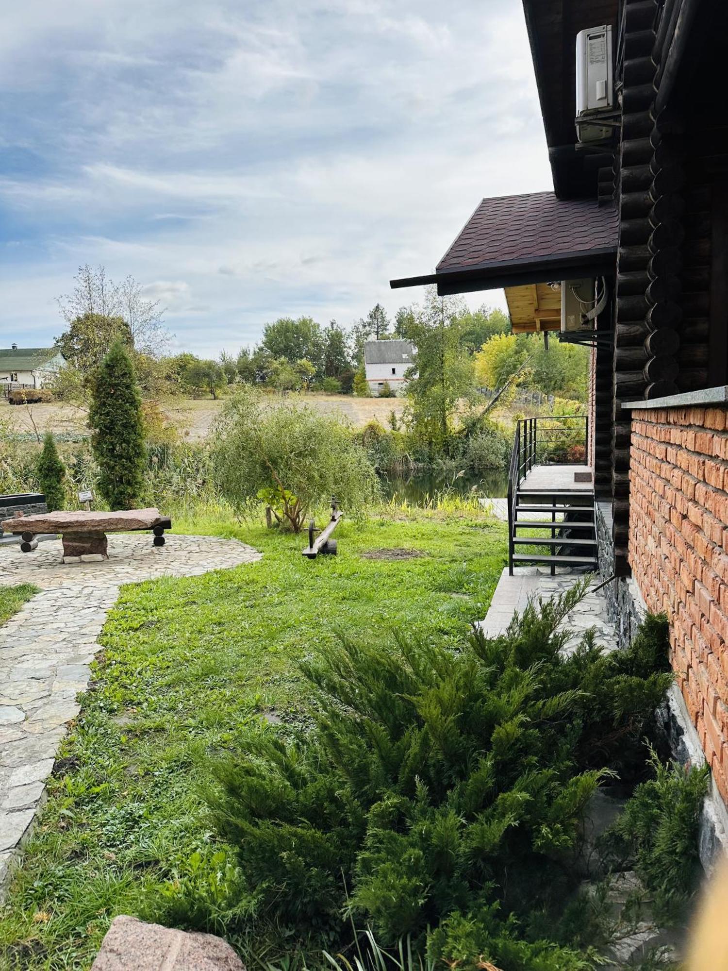 Фільварок Кмитів Hotel Velyki Kosharishcha Bagian luar foto